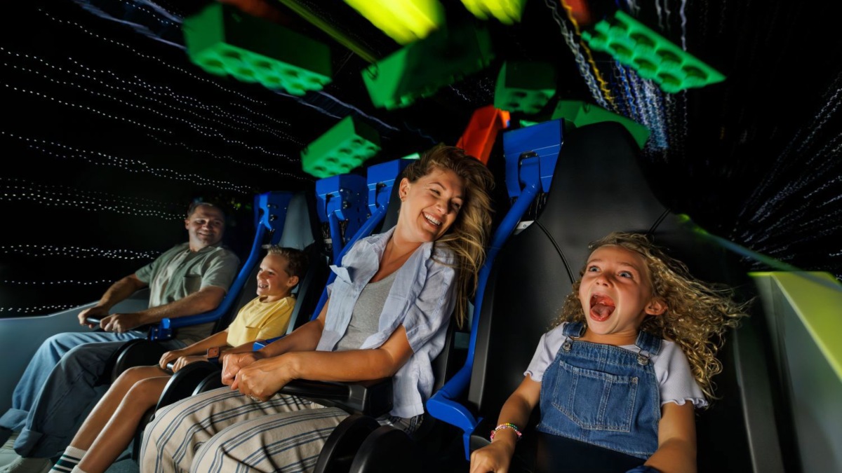 LEGO GALAXY ABRE SUS PUERTAS
