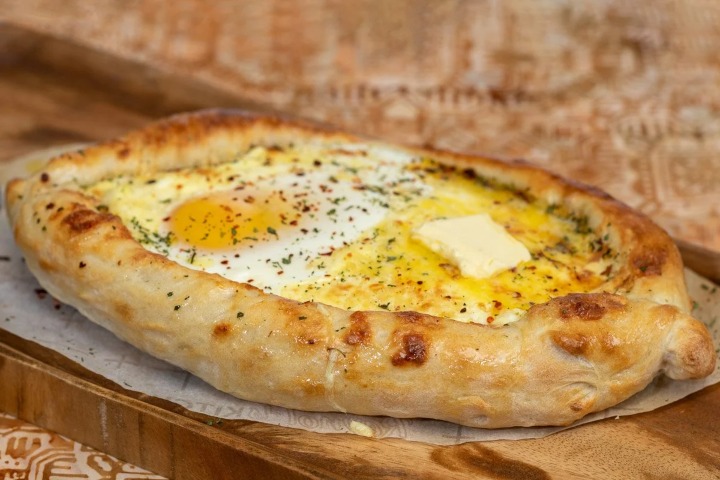 Khachapuri. Foto - janetfletcher.com