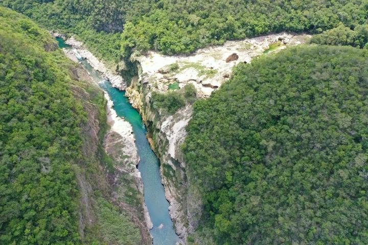 2. Cascada de Tamul sin agua. Foto - Archivo Huasteca Adventure