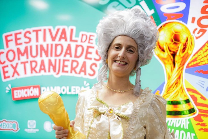 3. Anuncio del Festival de Comunidades Extranjeras. Foto - @sierragordaonline (Instagram)