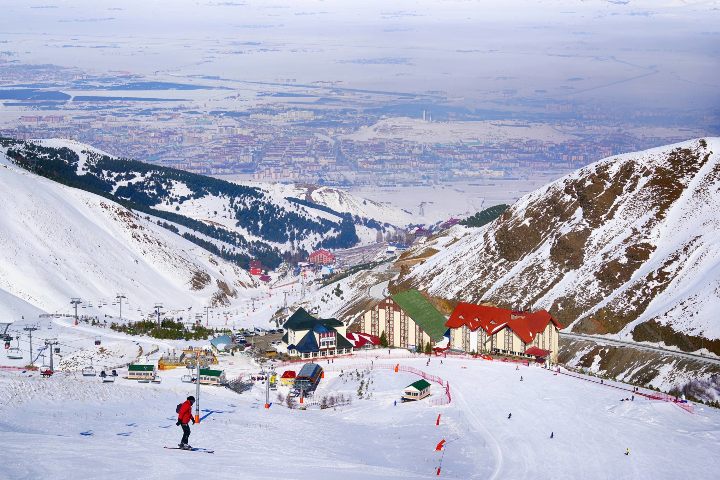 3. Centro de Esquí Palandöken en Erzurum, Turquía. Foto - VZN GRUP