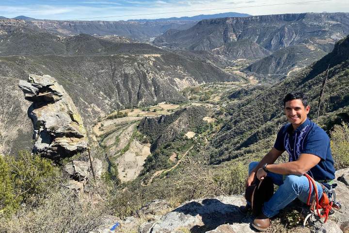 3. Viajero en la Barranca de Metztitlán. Foto - @jorgeeduardodeleon (Instagram)