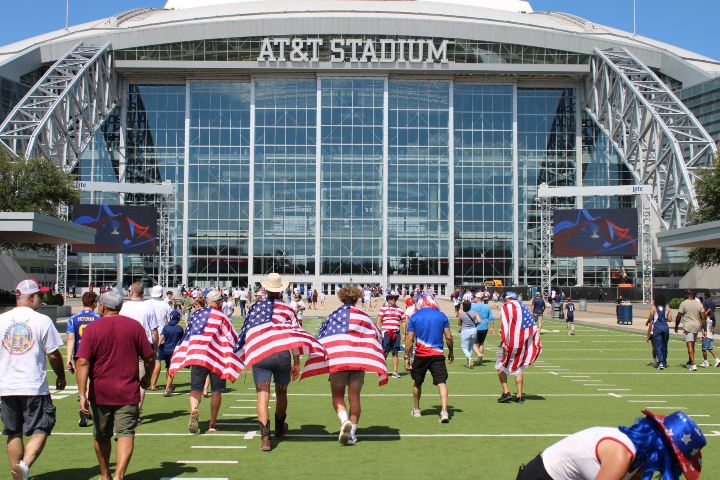 7. Asistentes en el AT&T Stadium. Foto - Archivo Dallas