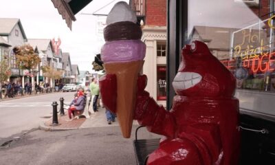 BEN AND BILL´S Y LOS HELADOS DE LANGOSTA