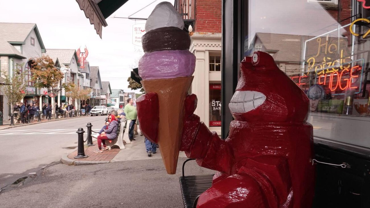 BEN AND BILL´S Y LOS HELADOS DE LANGOSTA
