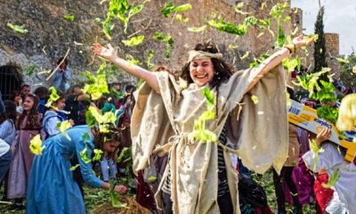 LA BATALLA DE LAS LECHUGAS EN ALICANTE, ESPAÑA