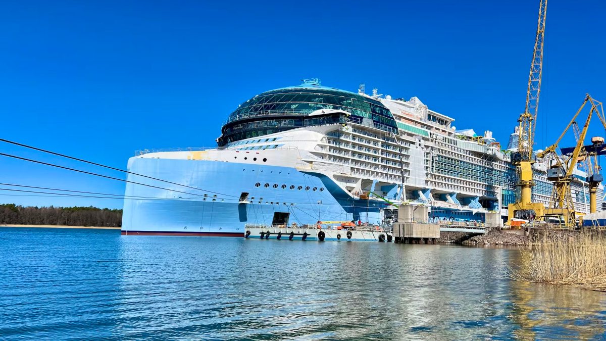 LEGEND OF THE SEAS INICIA SUS PRUEBAS EN EL MAR