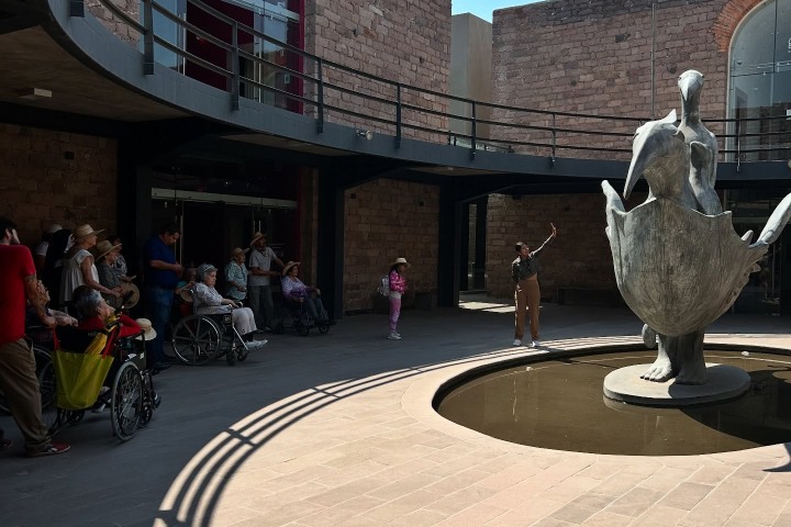 Visitantes en el Museo de Leonora Carrington. Foto - @museoleonoracarrington (Instagram)