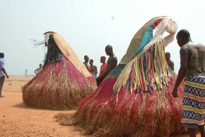 2. Zangbetos. Foto - Benin Zangbeto