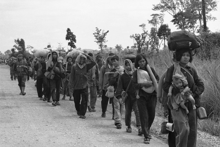 3. Evacuación de camboyanos. Foto - VRT