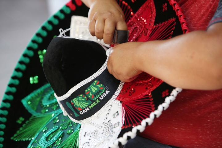 4. Sombreros oficiales de la FIFA producidos en San Pancho. Foto - Conoce León (Facebook)