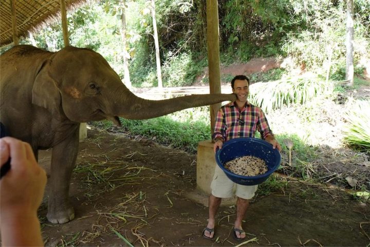 5. Blake Dinkin, fundador de Black Ivory Coffee. Foto - @blackivorycoffe (X)