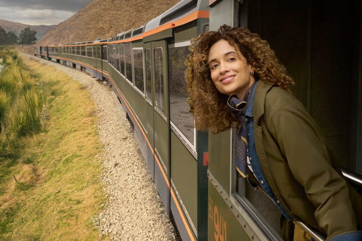 5. Pasajera en Inca Rail. Foto - Inca Rail