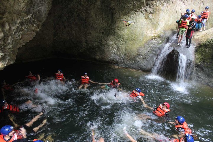 5. Trekking en Jalcomulco. Foto - Armonía Rafting