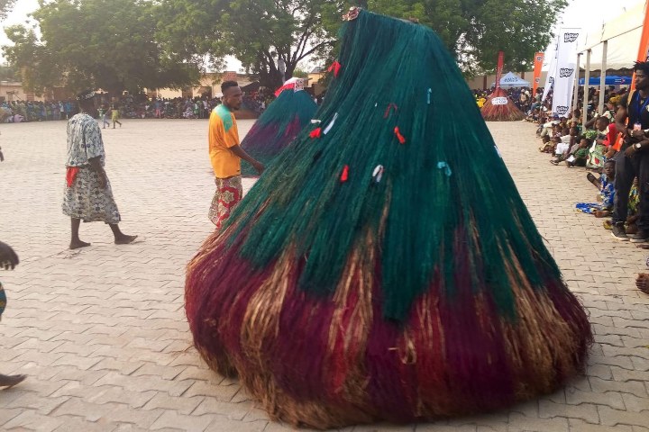 9. Zangbetos. Foto - Savalou Bénin (Facebook)