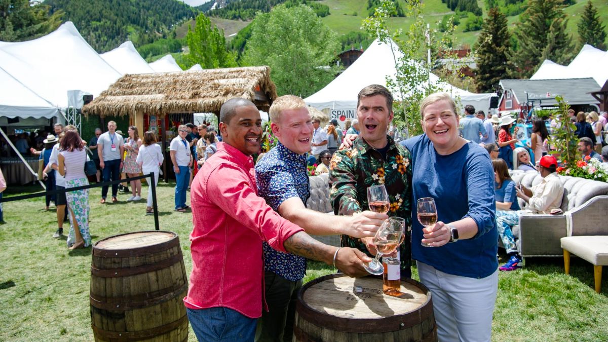 ACTIVIDADES PARA PASAR EL VERANO Y OTOÑO EN ASPEN. Foto - FOOD & WINE Classic in Aspen (Facebook)