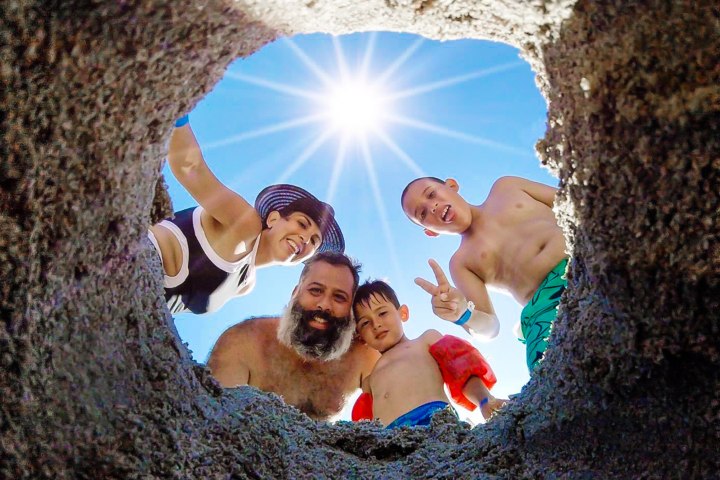 1. Familia en la playa. Foto - @visitiz (Instagram)