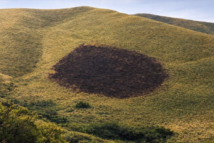1. Huella gigante en el Cerro Pajarillo. Foto - Ariel Leiva (Facebook)