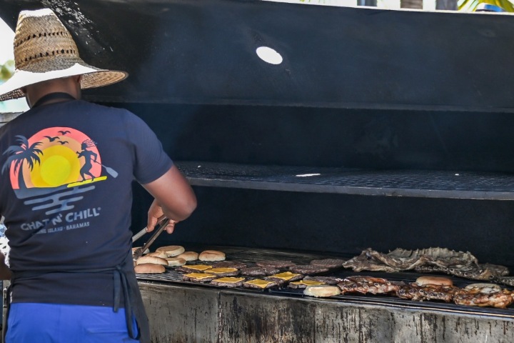 11. Parrilla en las Bahamas. Foto - @chatnchill (Instagram)