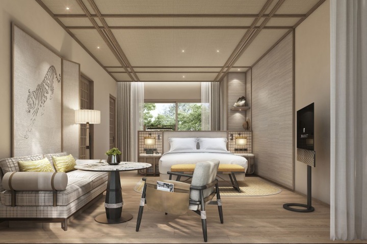 2. Habitación con cama king size de lujo y balcón en JW Marriott Ranthambore. Foto - Marriott