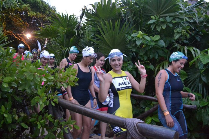 3. Participantes en el Triatlón Xel-Há 2015. Foto - Xel-Ha (Facebook)