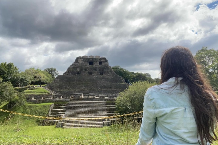 3. Viajera en Xunantunich. Foto - @libertad_ines (Instagram)