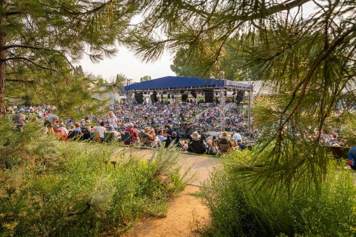 4. Summer Concert Series en los jardines botánicos de Denver. Foto – Denver Botanic Gardens (Facebook)