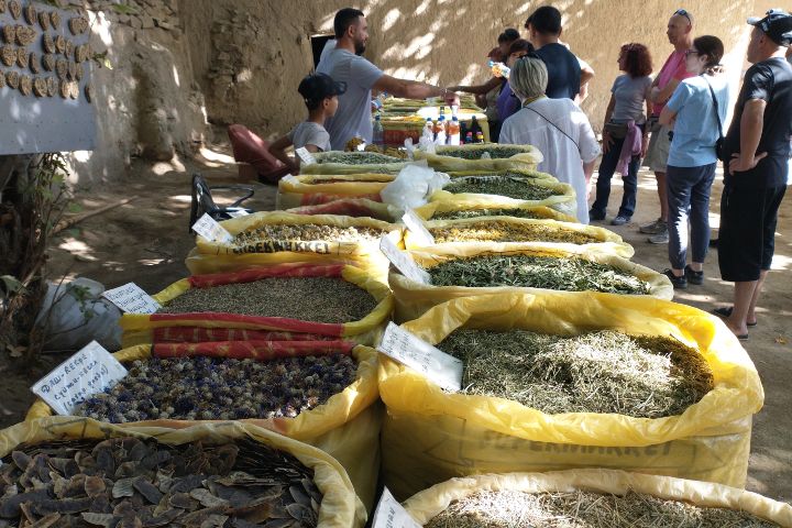 4. Venta de especias en Nokhur. Foto - paolonereleone (Flickr)