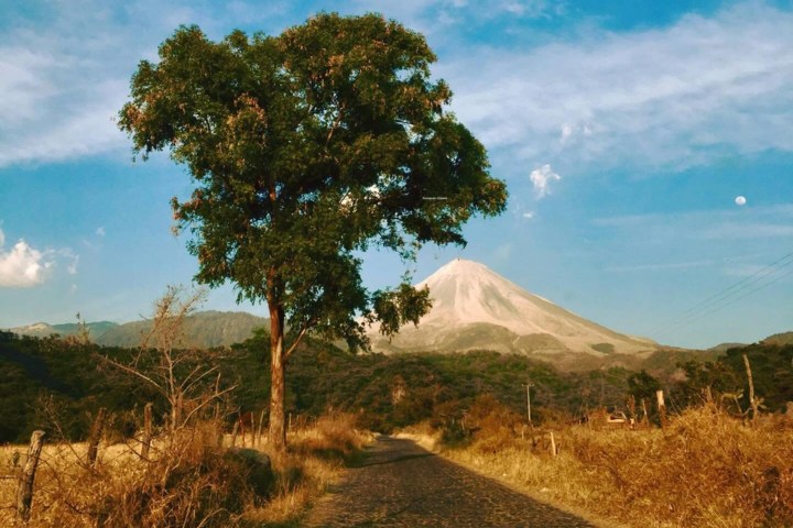 4. Volcán de Fuego en Comala. Foto - @fernandochavezfotografia (Instagram)
