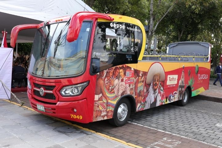 5. Nueva unidad de Turibus en Tlaxcala. Foto - @lorenacuellartlx (Instagram)