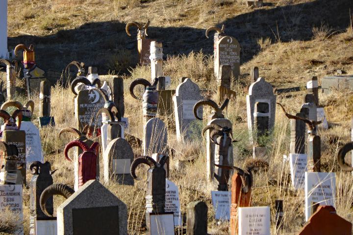 6. Cementerio de Nokhur. Foto - Hans Birger Nilsen (Flickr)