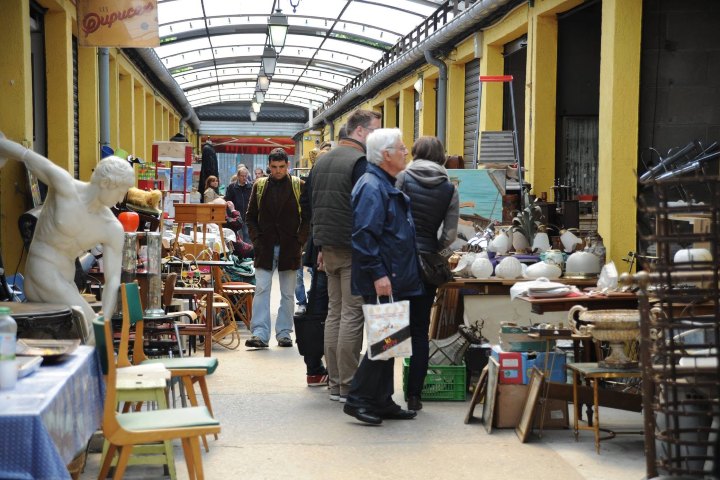 6. Visitantes en el Mercado de Saint-Ouen. Foto - Marché aux Puces de Paris Saint-Ouen - MAP (Facebook)