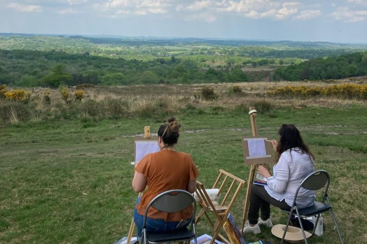 6. Visitantes pintando en Ashdown Forest. Foto - Ashdown Forest (Facebook)