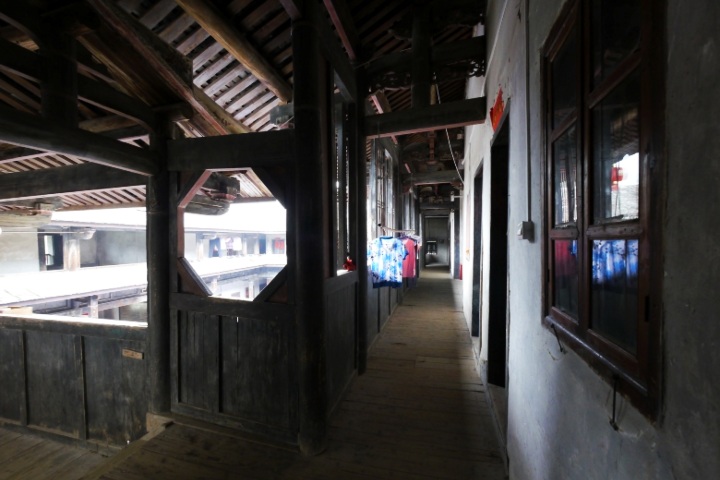 8. Interior de tolou. Foto - リネア建築企画 (Planificación de Arquitectura)