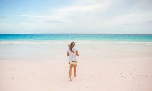 HARBOUR ISLAND EN LAS BAHAMAS. Foto - Harbour Island (Expedia)