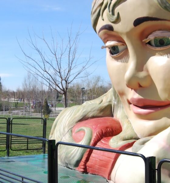 LA MUJER GIGANTE DE TORREJÓN, ESPAÑA. Foto - SO SUNNY