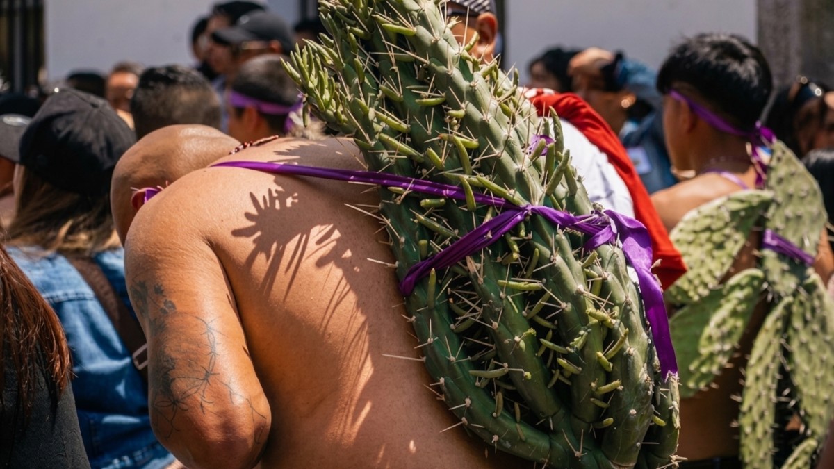LA PROCESIÓN DEL NOPAL EN ANGANGUEO. Foto - Angangueo Mi Pequeño Pueblo (Facebook)