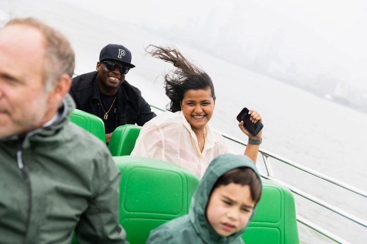 1. Pasajeros en The Best. Foto - The BEAST Speedboat Ride (Facebook)