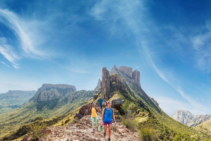 1. Viajeros en Big Bend National Park, Texas. Foto - Archivo Brand USA