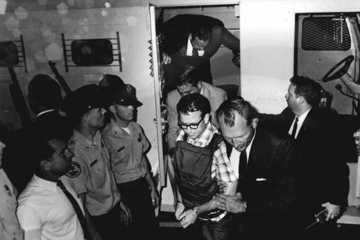 2. Arresto de James Earl Ray. Foto - Channel 4