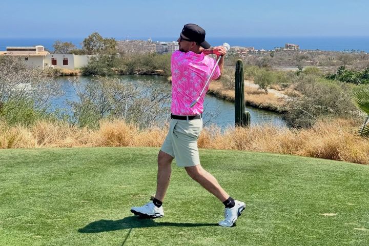 2. Golfista en Cabo Del Sol Course. Foto - @foredaboys_golf (Instagram)