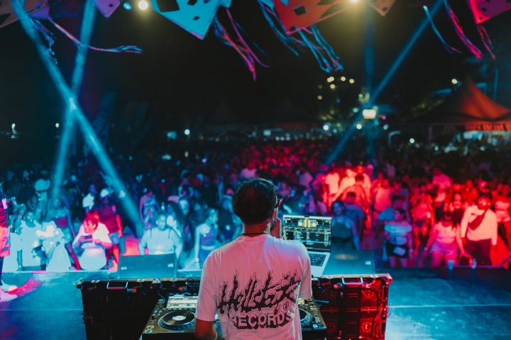 3. Música durante el Festival de la Langosta. Foto - Caye Caulker Lobster Fest (Facebook)