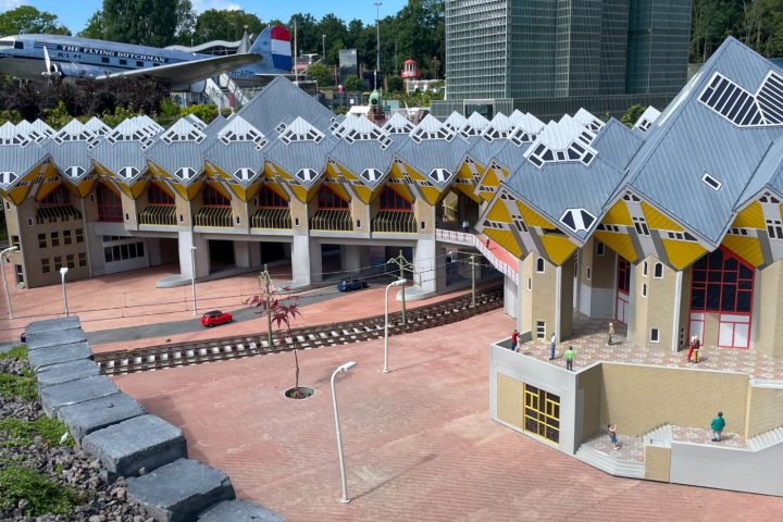 4. Las Casas Cubo de Rotterdam en Madurodam. Foto - Madurodam