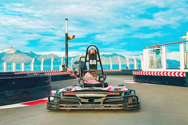 5. Pista de autos en Norwegian Viva. Foto - Norwegian Cruise Line (Facebook)