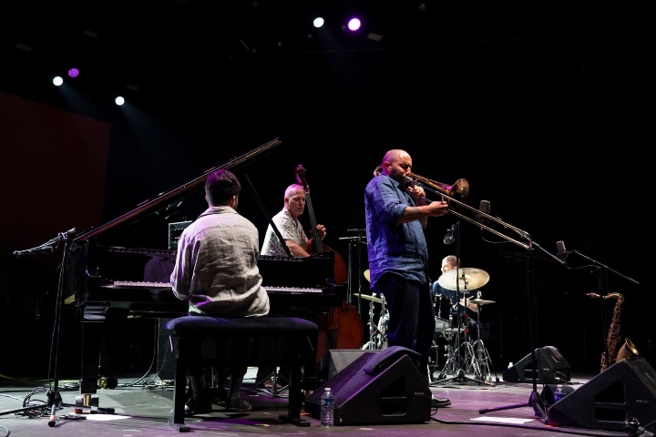 6. Avishai Cohen durante el Niza Jazz Festival. Foto - Nice Jazz Fest (Facebook)