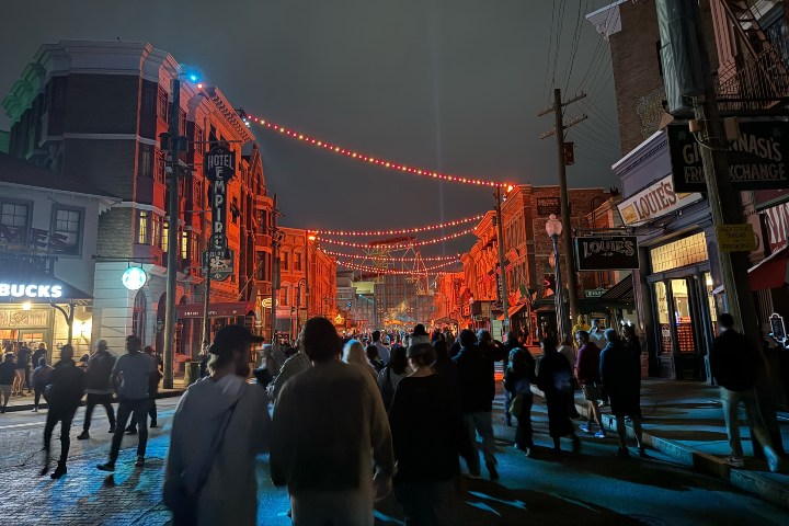 6. Halloween Horror Nights. Foto - Thatdudedj (TikTok)