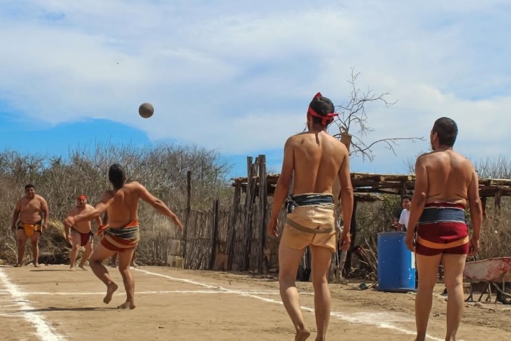 6. Juego de ulama en El Quelite. Foto - Instituto Nacional de Antropología e Historia (Facebook)