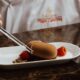 EMIRATES DA A CONOCER SU PROCESO DE CHOCOLATE. Foto - Archivo Emirates