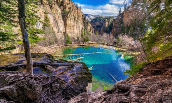 HANGING LAKE, EL LAGO COLGANTE DE COLORADO. Foto - Bryce Bradford (Flickr)
