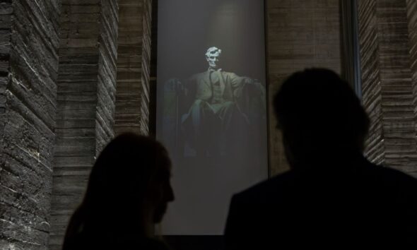 LINCOLN MEMORIAL UNDERCROFT. Foto - @secretaryburgum (Instagram)